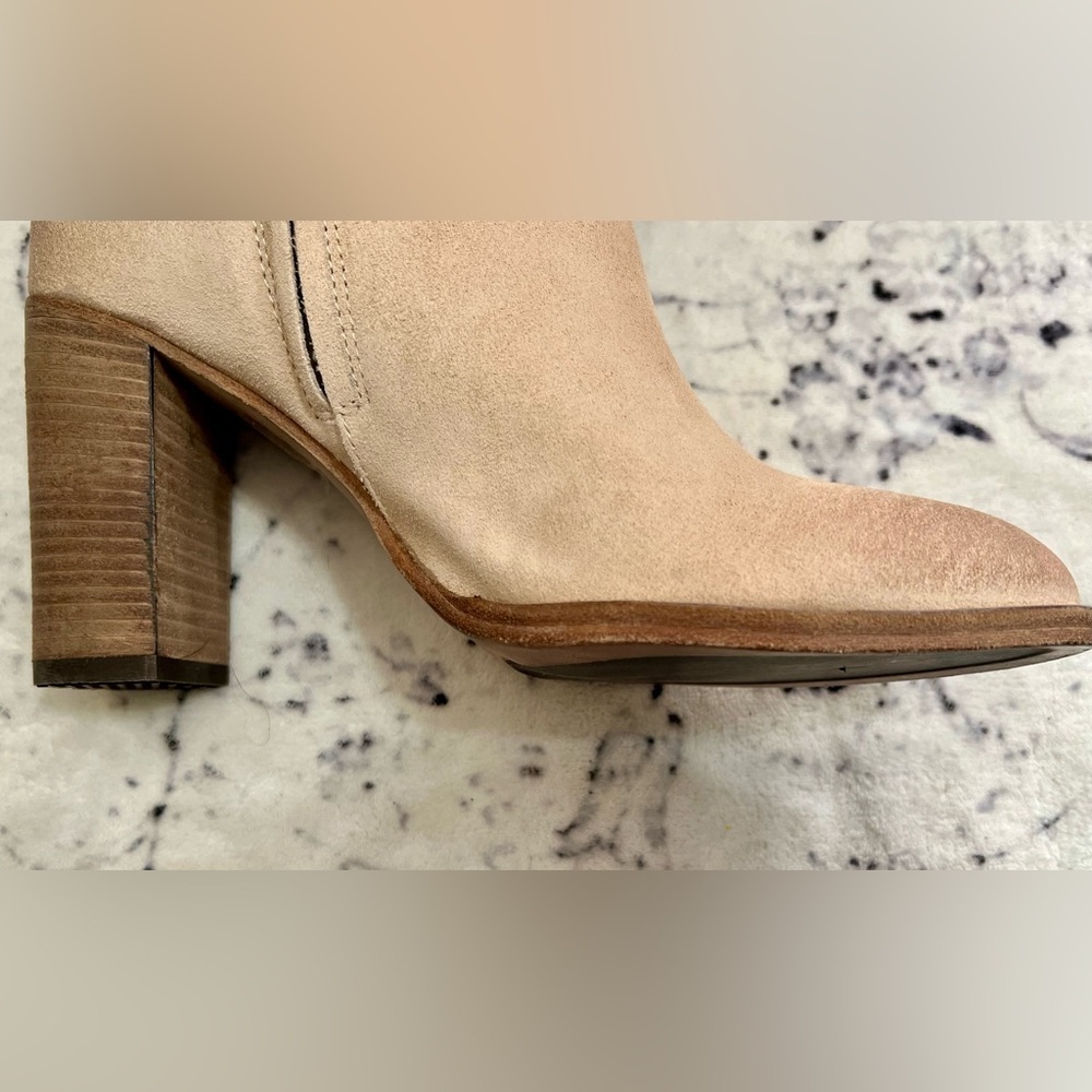Free People Dakota Tall Knee high distressed suede boots-Velour Almond 39/US8.5 - Picture 4 of 10